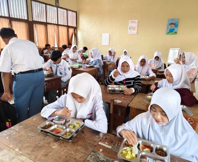 Rasa Syukur dari Kepala SMAN 1 Sekincau Rasa Syukur dari Kepala SMAN 1 Sekincau